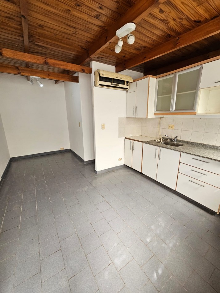 Departamento PH en Bernal Este