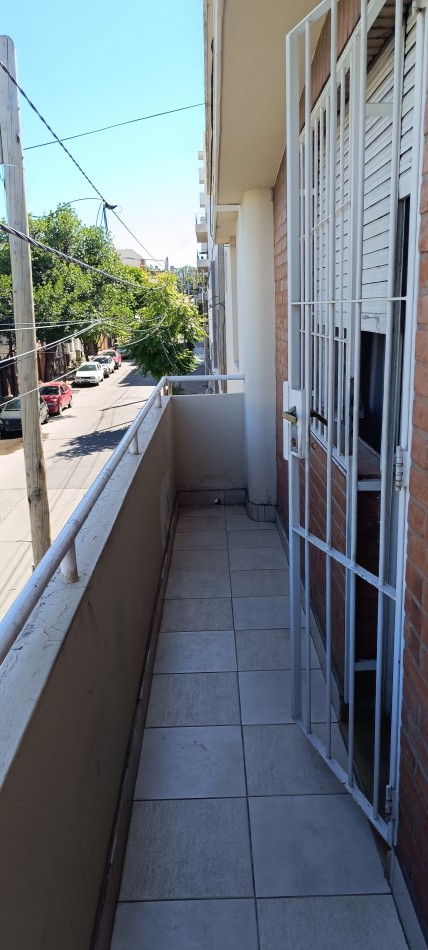 VENTA DEPARTEMENTO 2 DORMITORIOS PLANTA ALTA BARRIO SAN MARTIN 