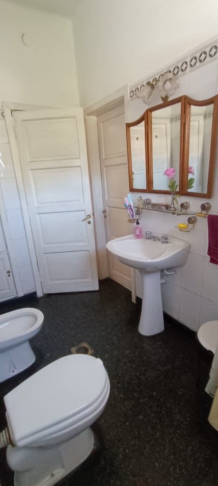VENTA DEPARTEMENTO 2 DORMITORIOS PLANTA ALTA BARRIO SAN MARTIN 