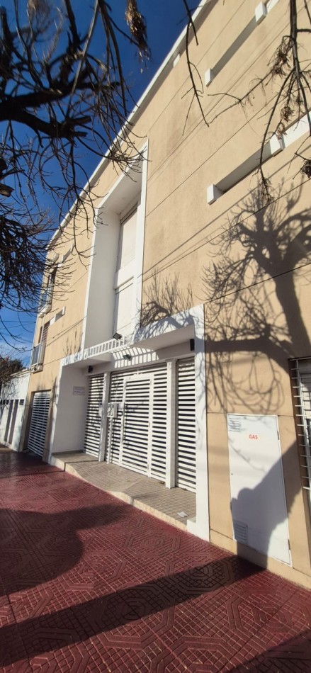 Alquilo Departamento 