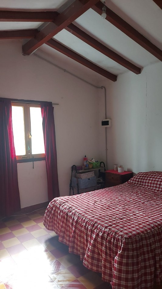 Oportunidad el precio+ bajo! Casa chalet + dpto en Valle Hermoso 