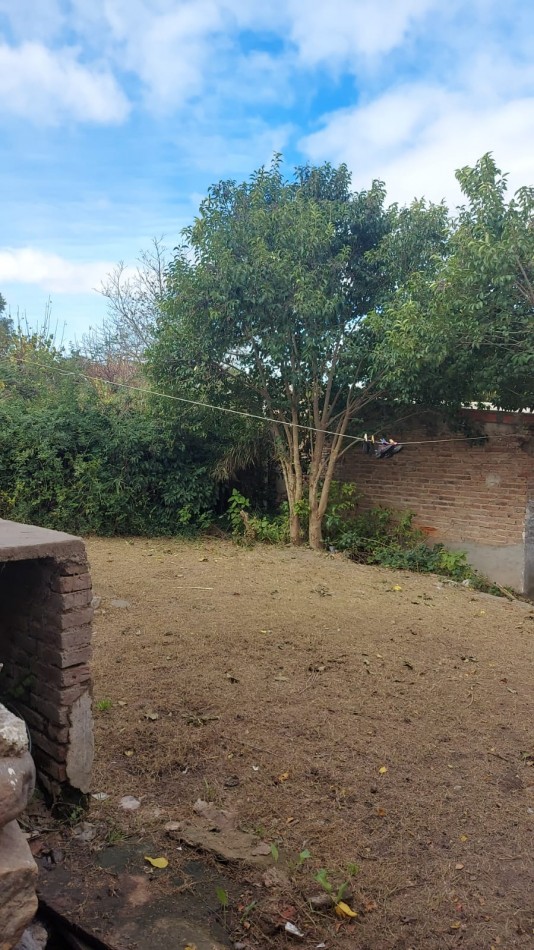 Oportunidad el precio+ bajo! Casa chalet + dpto en Valle Hermoso 