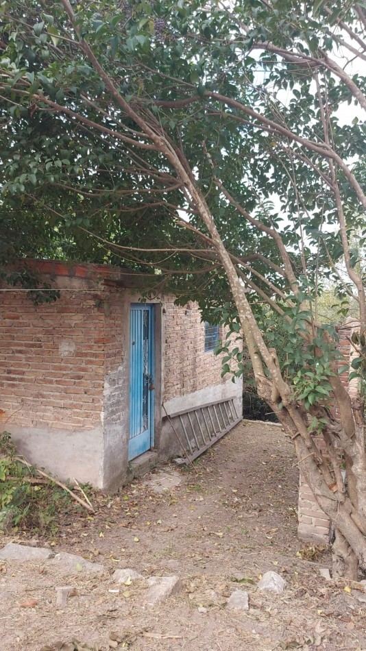 Oportunidad el precio+ bajo! Casa chalet + dpto en Valle Hermoso 