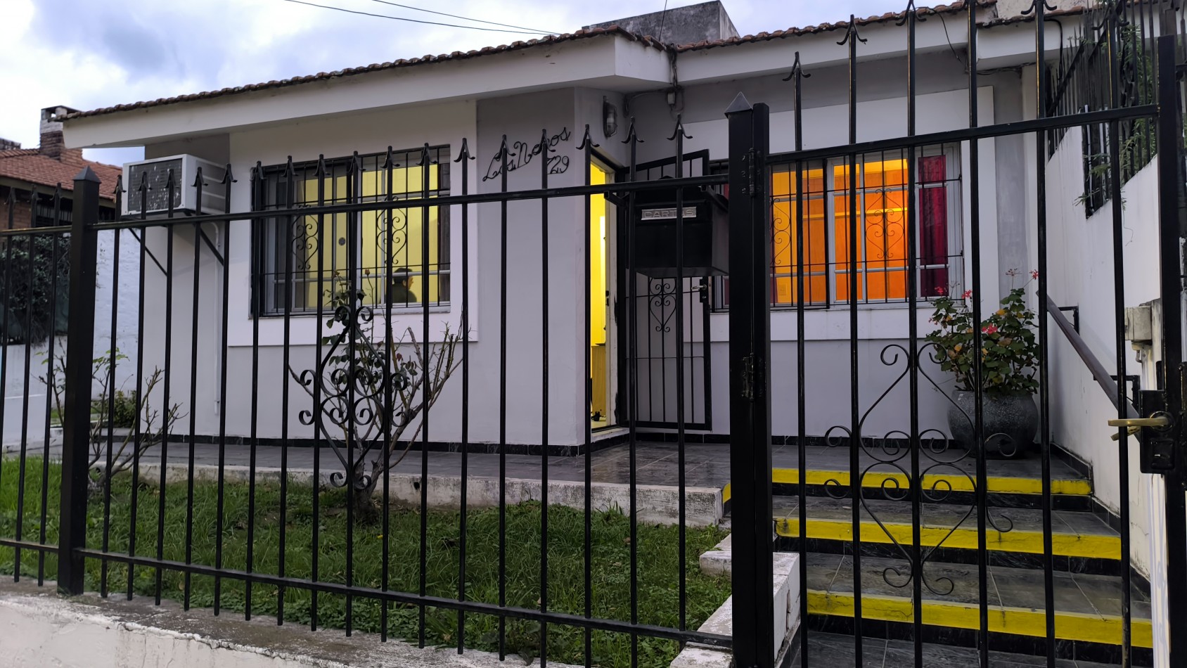 REBAJADA  casa de 3 dorm./ 2 baños-Villa Carlos Paz 