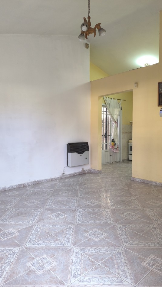 REBAJADA  casa de 3 dorm./ 2 baños-Villa Carlos Paz 