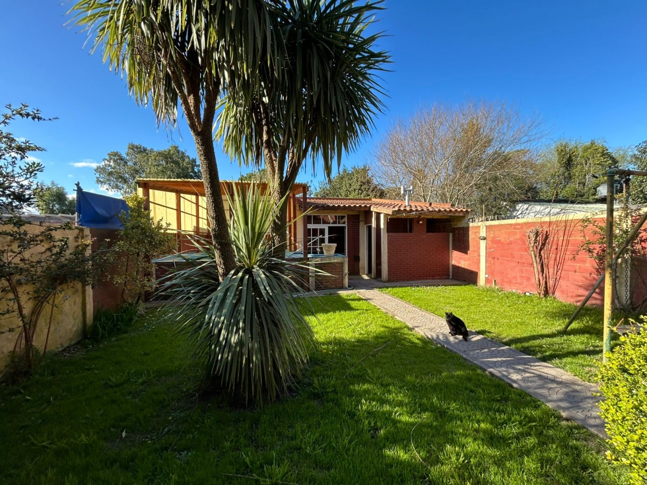 CASA 5 AMBIENTES CON PILETA CLIMATIZADA APTO CREDITO.