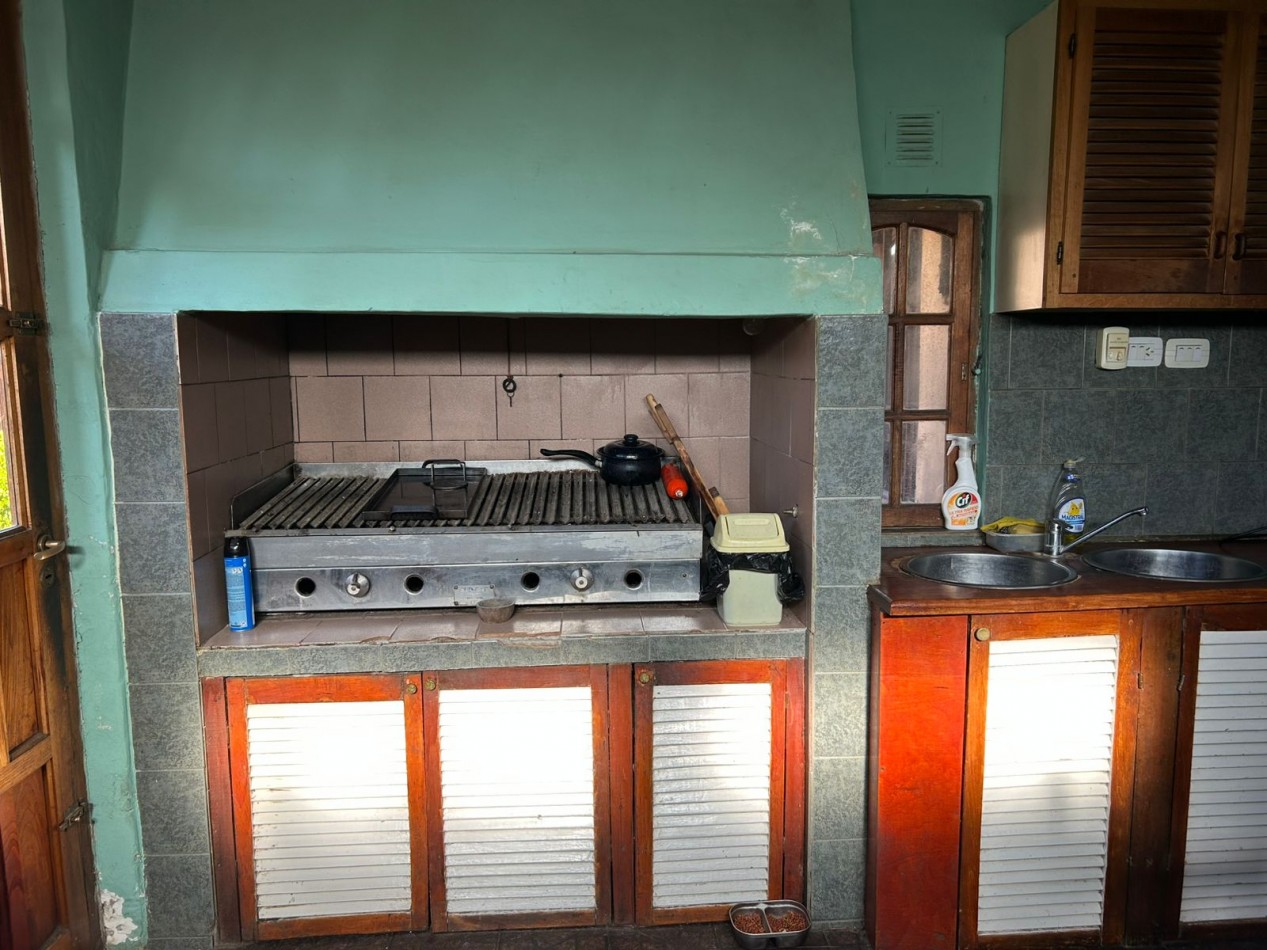 CASA 5 AMBIENTES CON PILETA CLIMATIZADA APTO CREDITO.