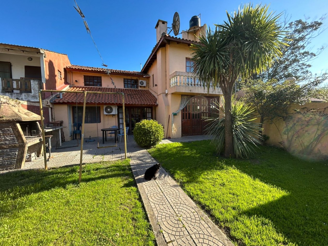 CASA 5 AMBIENTES CON PILETA CLIMATIZADA APTO CREDITO.