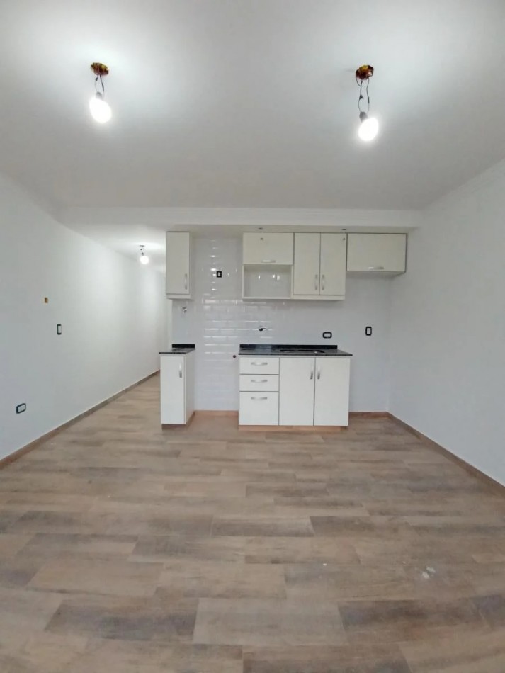 Duplex 2 ambientes. Zona San Juan