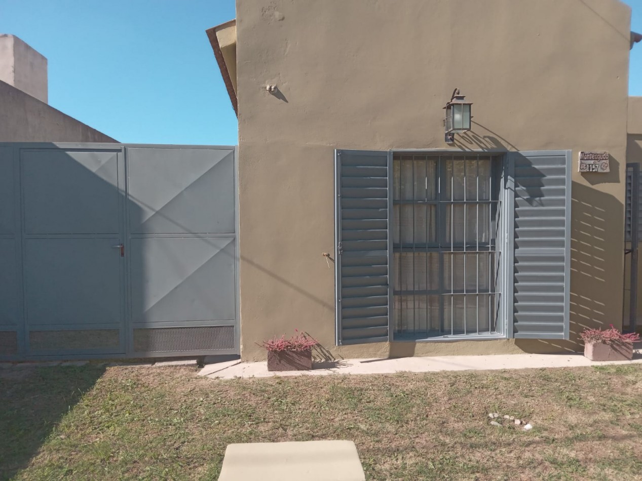Casa en venta - B° Empleado de Comercio. Rio Cuarto! 