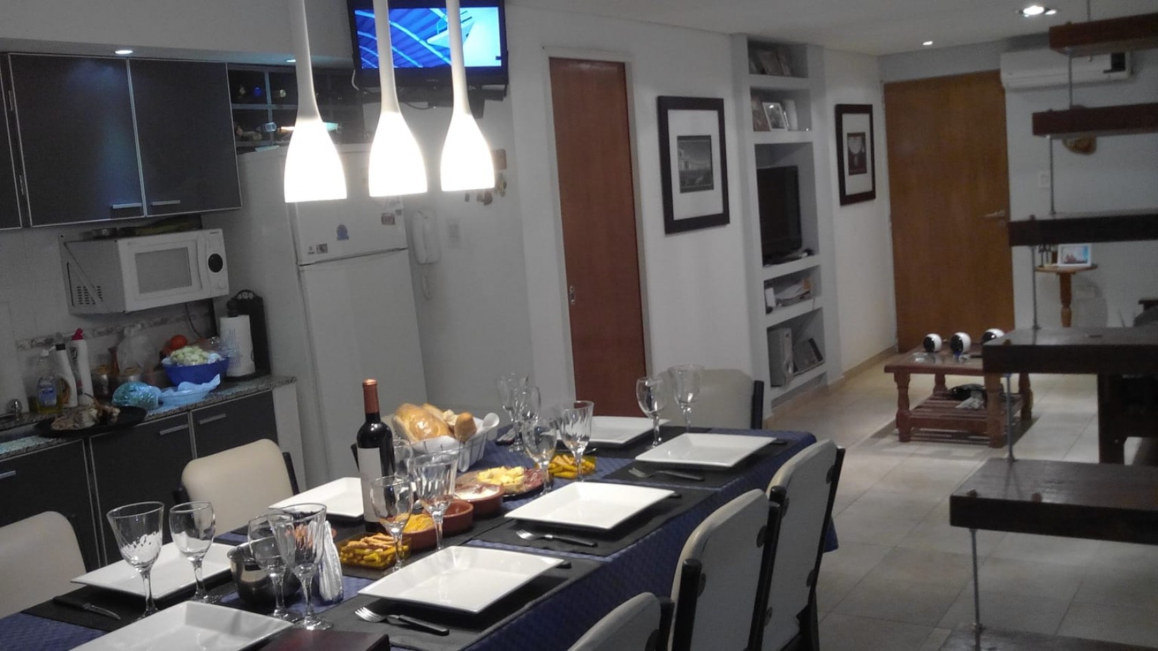 VENDO Hermosa Casa 2 Plantas Barrio Talleres Sur Av.Principal, Zona Comercial Cordoba capital 