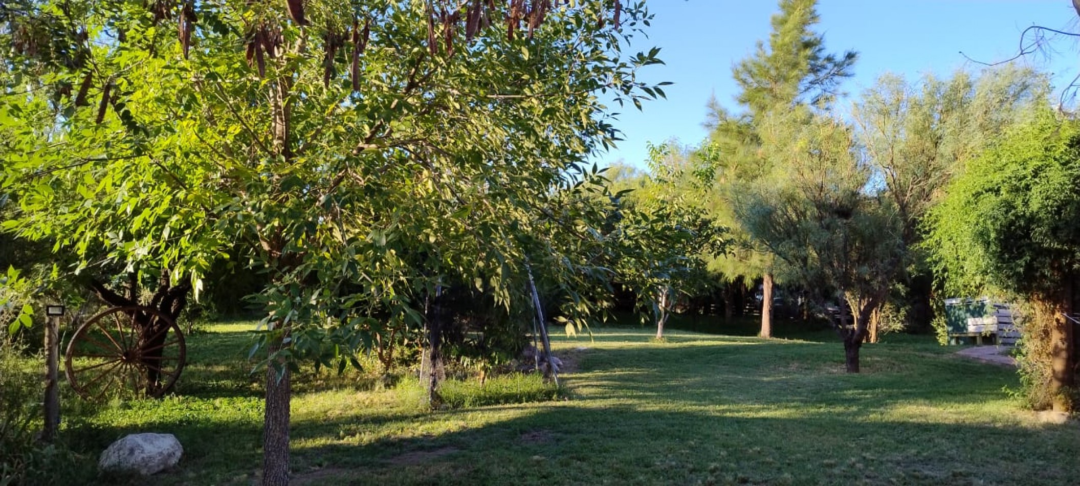 VENDE CASA Y 4 CABAÑAS EN SIERRAS MARIANAS VILLA DE LA QUEBRADA