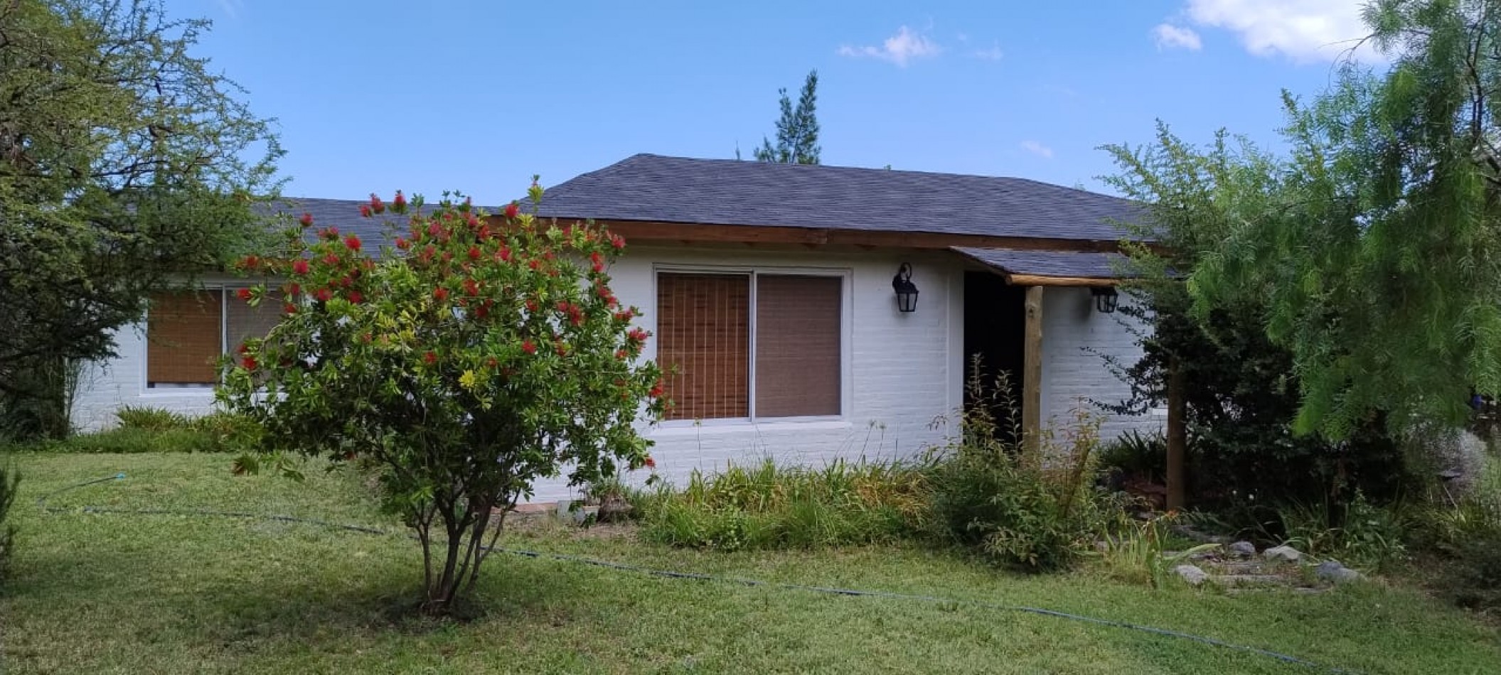 VENDE CASA Y 4 CABAÑAS EN SIERRAS MARIANAS VILLA DE LA QUEBRADA
